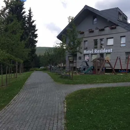 302 Harrachov